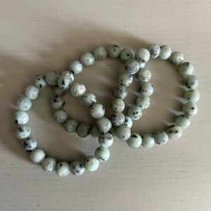 Bombshell Beads Spotted Jade Sesame Beaded Bracelet (1)